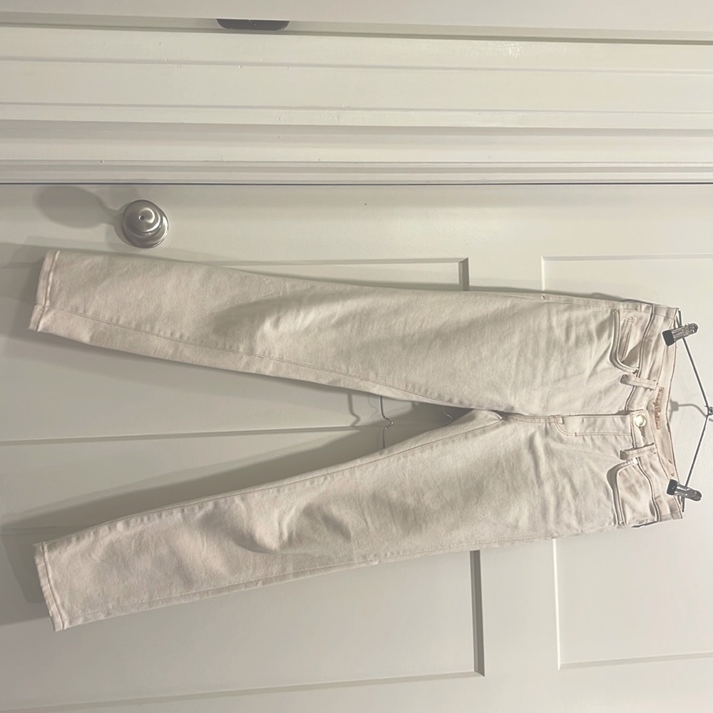 Tommy Bahama, size 0 x 28, cream